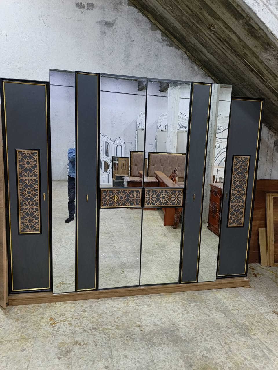 غرفه تركي جديده ٧٥٠ بيع مستعجل ناصريه ***********
