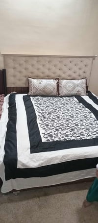 سيسم كركوك • سرير