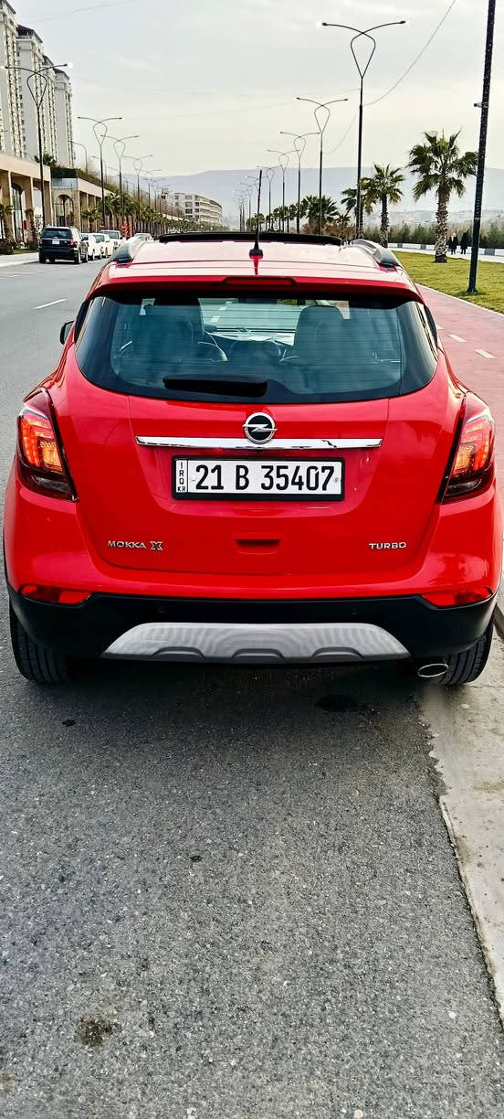 { به ناوی خوای گه وره }

ople { mokka  X } 🚗 { خلیجی }
 : فول فول مواسفات 
به سمه و سلایت ـ
کوشن ساردو گه رم ـ
ناڤیگه یشن ـ
سوکان هیته ر و ڤۆلیم ـ
 ته حدید سورعه ـ 
حاسه ی پیش و دوا ـ
شاشه گه وره و کامیره و رادار ـ 
کوشن جلد و خه زن و کاره با ـ
سیاره که  زۆر زۆر تازه یه و بێ مه سره فه
خلیجی یه سه یاره که یه ک ده سته له شه ریکه وه
هه ردو به سمه ی شه ریکه ی ماوه
ته نها ٦٣٠٠٠ ڕۆشتووه

 سه نه وی ٢٠٣٠ تازه یه هه زه و به رادی تاره یه 
 ٤ تاییه لوکی له ژیرایه سه یاره که به نای خۆمه وه یه
سه یاره که بێ بۆیاخه 
ته نها دوو ساردی بچوکی هه یه

☎️ ( *********** )( *********** ) السليمانية, العراق
