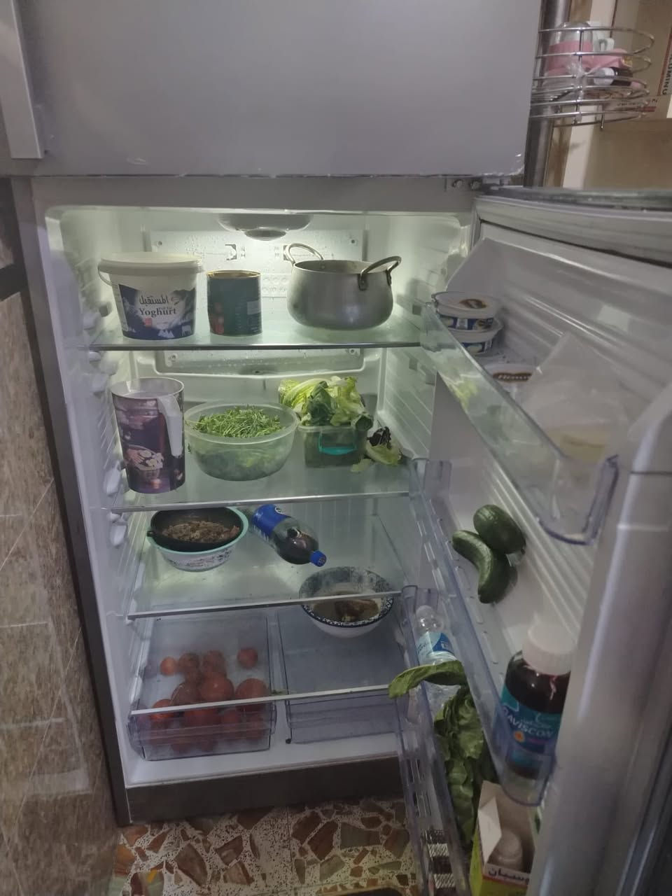 السلام عليكم ثلاجة مثل موضحه بالصور نظيفه صار شهرين من اخذتها رايدتها ب350 مكاني الدورة المعلمين


**إذا كنت صاحب هذا الإعلان وتريد حذفه لأي سبب، رجاءا أرسل رسالة إلى الدعم الفني**