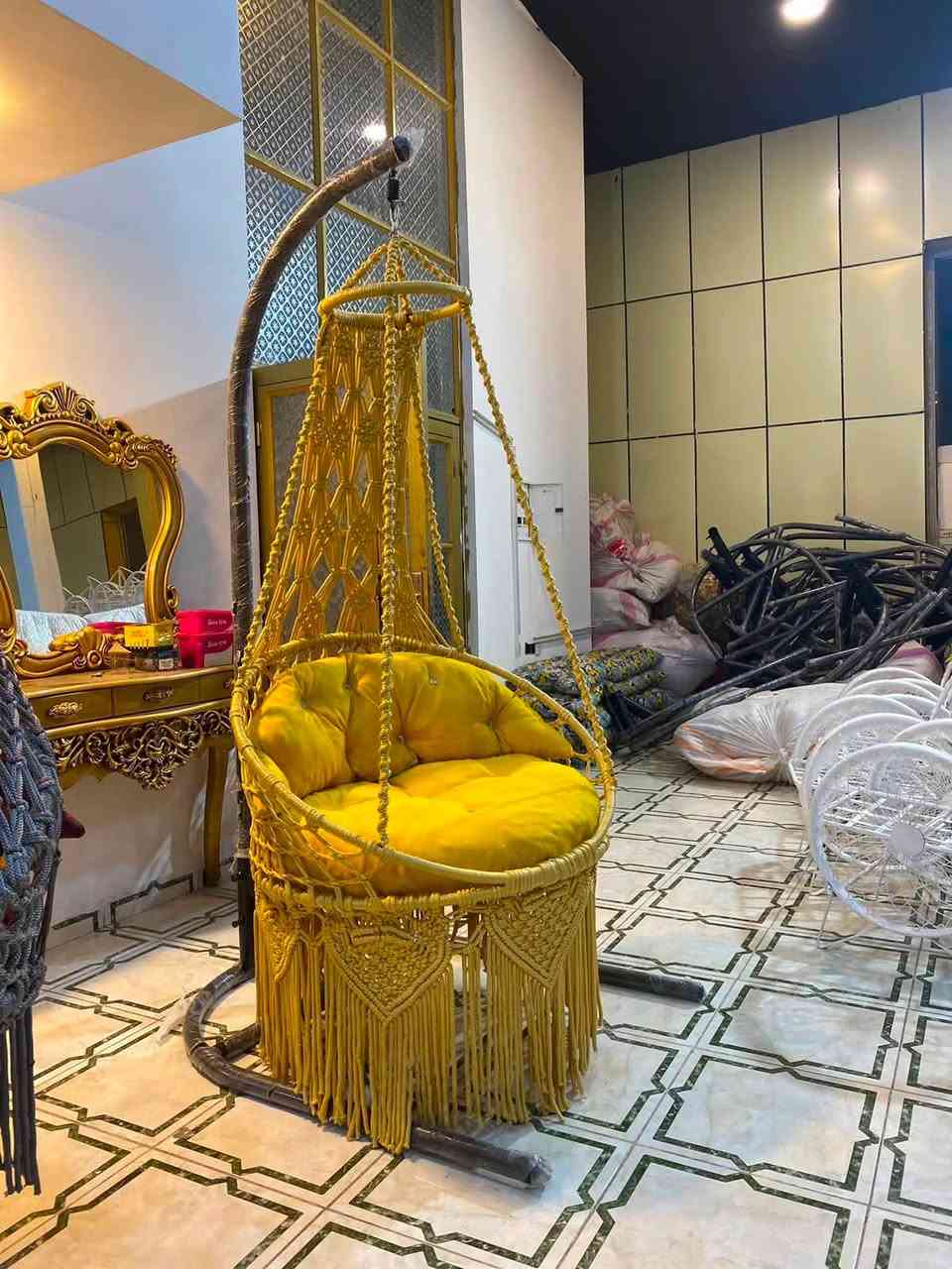 مراجيح العش رجعت توفرت يمنة بسعر الجملة ❌140الف❌ فقط توصيل مجاني✅ لكل محافظات ✅✅
البيع جملة ومفرد متوفرة بكميات كبيرة 🔥 
هيكل حديد ✅ تتحمل وزن ثقيل ✅ مقعد طبي خامة المقعد وتر بروف ضد الاتربة وسوائل 
للحجز *********** بي واتس اب 
العنوان : بغداد -المحمودية 
تحياتي للجميع 🤍
