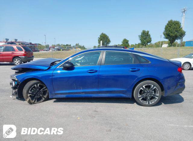 السياره جي تي لاين KIA K5  وارد امريكي
موديل 2024 

مواصفات فووول عدا بانورما

_محرك 1600 تيربو

_ماشيه 29  الف كيلو 
_ تخم تاير بارحة شادهن ودهن اليوم بدلت ادنول الاصلي 

_بصمه تشغيل +بصمة ابواب

ــ 6انضمة قيادة 

درايف مود

ــ شحن لاسلكي

_ شاشه كبيره

_لايت زينون ٣ عدسات

ــ لد نهاري

_ ترحيب عند الاقتراب

ــ قيادة ذاتية

_تحديد المسار

_النقطه العمياء

_رادار امامي جانبي خلفي

ــ توقف ذاتي

_فول تحكم ستيرن

ــ ستيرن رياضي حرف D

ـ تدفئه استيرن 

_كامره خلفيه دواره

_ شاشه كبيرة وايضا تدعم GPS

_كشنات جلد GT line

ــ كشن السائق كهربائي

_سايد بريك دكمة

ــ كشنات تدفئه الاماميه

ــ اوتو هولد

_اشاير بلمري الجانبيه

_ فور ويل 

رقم بغداد الجديد

السعر 167 وبيها مجال 

حادثها بنيد وجاملغ يمنى وشوية من صندوك كما موضح بالصور  فقط باقي السياره كفاله عامه 

بغداد مجمع بسماية 

***********
