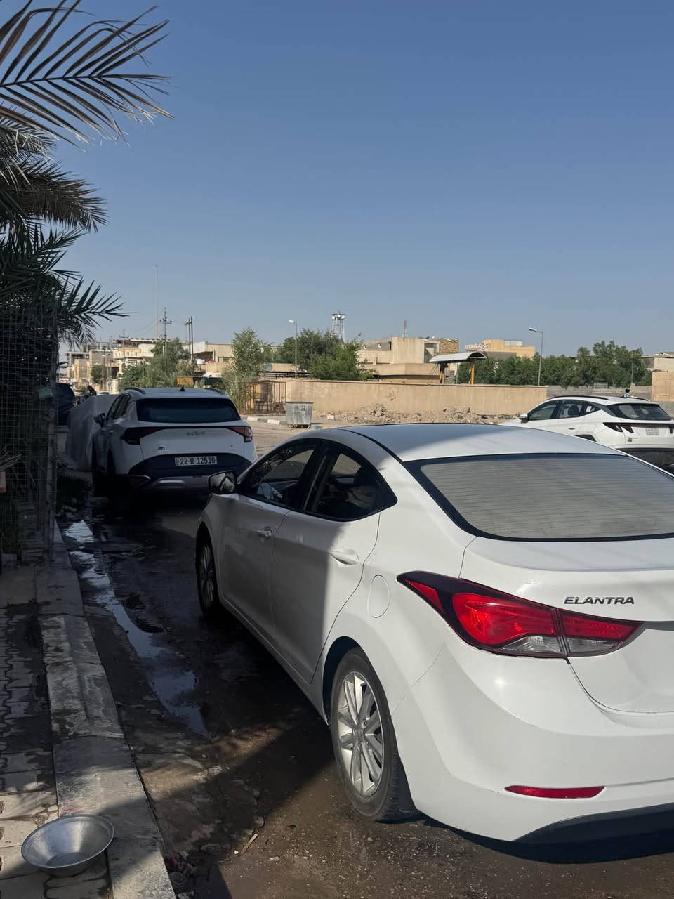 النترا مديل ٢٠١٥ 
مكينه ١٨٠٠
بيها صبغ  خشم البنيد وطرف الصندوك 
ومعجون بالداير مال قبق البانزين 
السعر ( ١١٠ )
مكانها البصره المعقل 
(  ***********   ) البصرة, العراق
