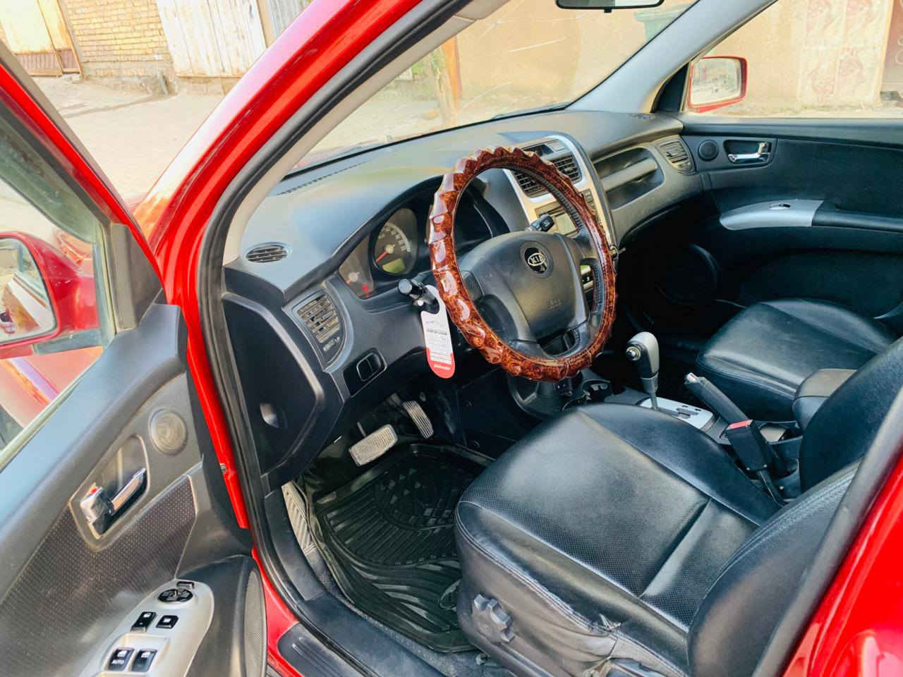 سلام عليكم
سياره  سبورتج موديل 2009 
مكفوله كفاله عامه من صبغ وضربه وتبديل سياره جديده
داخله  كله جديد و على وضع الشركة برغي ما مفتوح بيه
سيارة ماشيه ١٤٠ الف حقيقي
سياره صدر الأمامي والخلفي كله جديد    
منضومه تبريد جديده  تبريده. ثلاجه 
كير ومحرك مكفولات
مواصفات سياره معروفه
فتحه سقف سلايد
حساسات 
 كشنات تدفئه
 مري شفط 
 السعر ١٢٤ وبيه مجال 
*********** وبي واتساب هم
