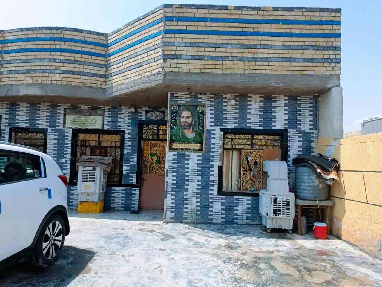 السلام عليكم دار للبيع مساحه 200 الواجهه 10  نزار 20 البيت جاهز
كاش سيراميك للبيت جاهز سعر 58 وبي مجال  العنوان حي طارق قرب السيطره ثانيه رقم الهاتف ***********
