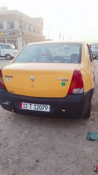 رينو لوكان مديل 2009 السيارة مكفوله بيها بس باب مبدل كير وكلج جديد مكي...