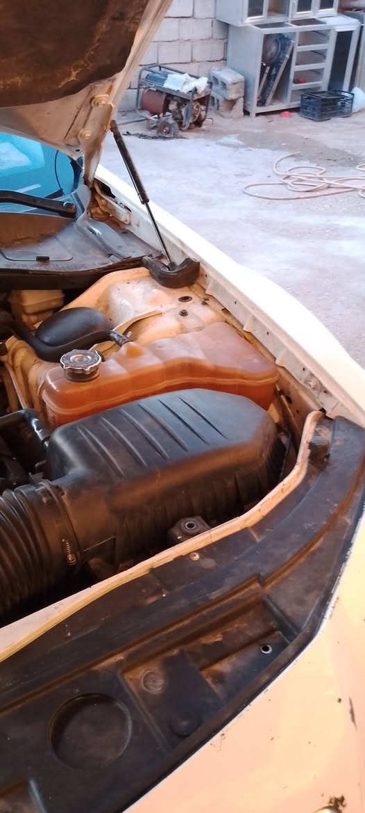 اوباما ادوات مكفوله من الكص والضربه والسرقه والانتربول موديل 14 كندي محرك جديد قبل يومين شاده  السعر 110بيها مجال قليل بيع فقط ما اراوس السياره محجوزلها يوم 7/4كشف رقمي ***********مكاني بصره ابو الخصيب البصرة, العراق
