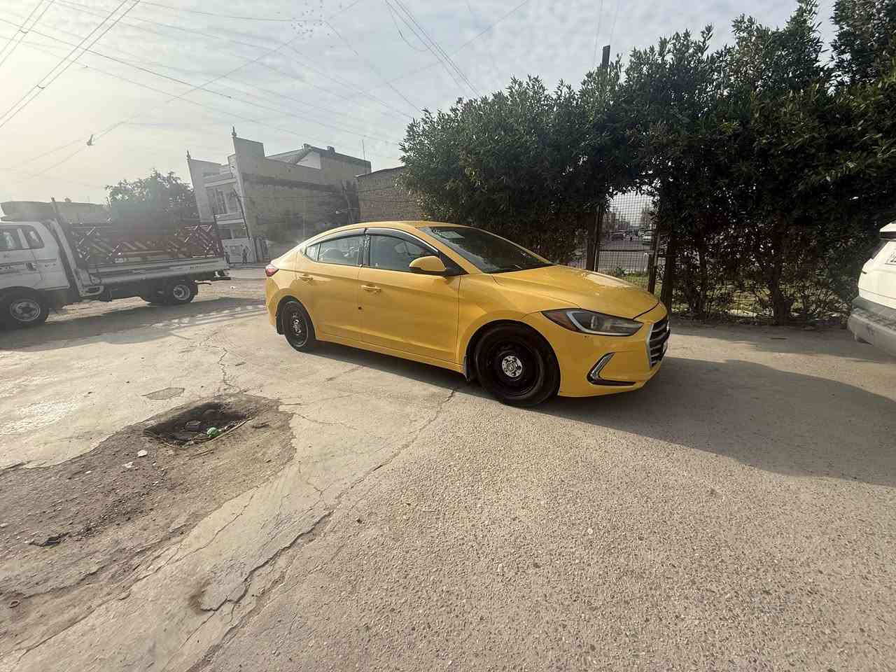 السلام عليكم الانترا وارد أمريكي
رقم بغداد دولي محرك ٢٠٠٠ مكفول 
تبريد ثلج 
محرك وكير مكفولات
موديل ١٧
سيارة خير من الله 

السعر 120

رقم الهاتف ***********
العنوان : بغداد مدينة الصدر الاورفلي
