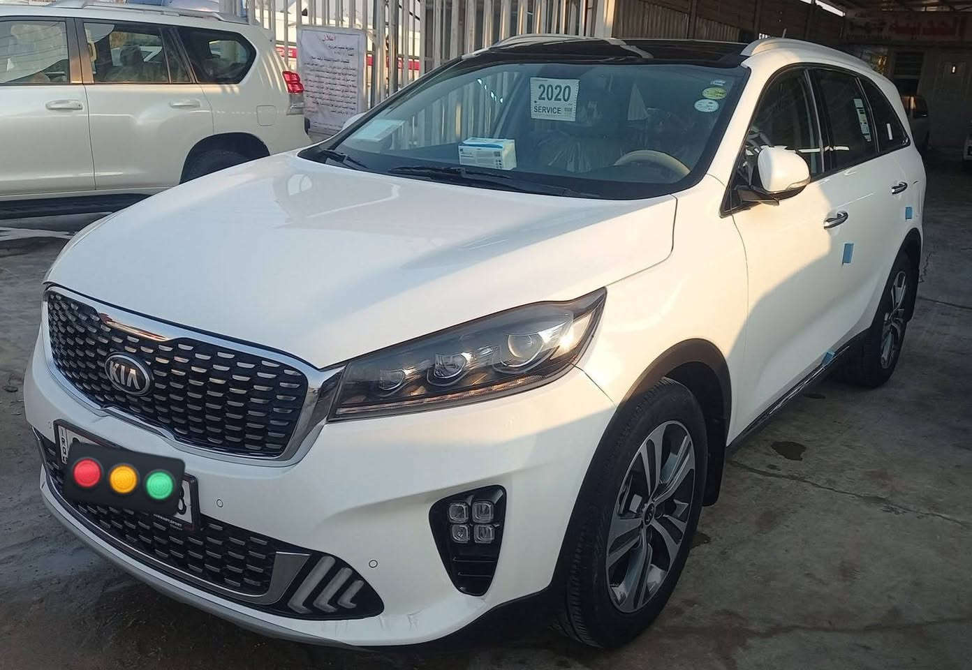 السلام عليكم 
سورنتو للبيع موديل 20
فول مواصفات  رقم سليمانيه جديد
ماشيه 104 السياره جديده
مكفوله كفاله عامه 
مكاني واسط العزيزيه 
***********
السعر 265
