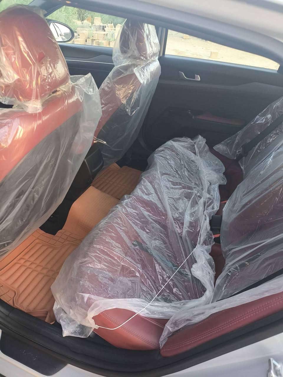 سلام عليكم
كي فايف موديل 24 حره رقم بغداد  .. 

 جيتي لاين  .. 

فول ما عدا الفتحه

ماشيه 18 الف

مواصفات الجيتي لاين معروفه للجميع

السونار مرفق مع الصور

سعر 160

مكان السياره ذي قار

للاتصال ***********
