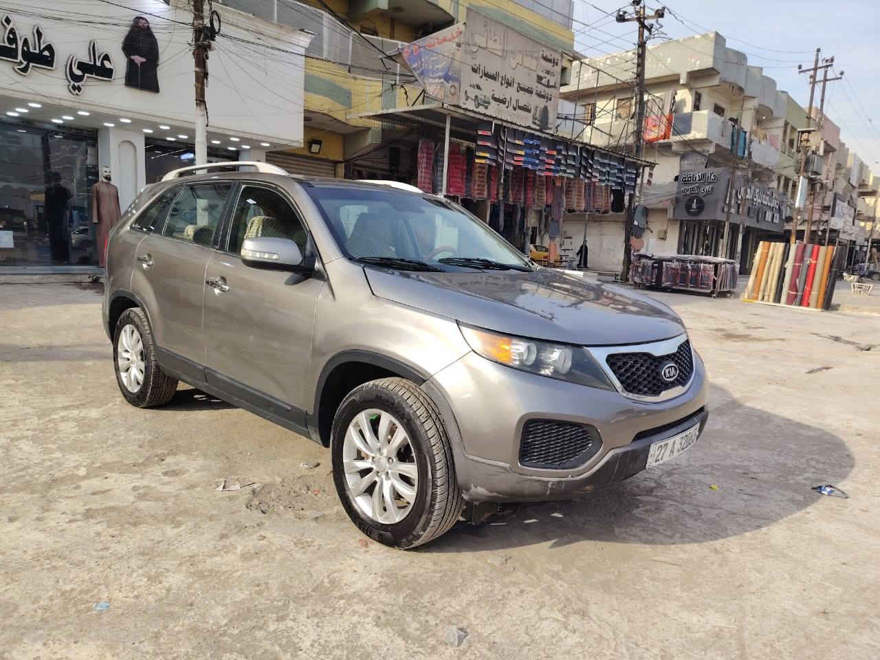 السلام عليكم للبيع كيا سورنتو خليجي كويتي موديل 2013 رقم دولي باسمي فول مواصفات محرك 6 سلندر سبعه راكب بانروما بصمه فور ويل كشنات جلد كهرباء السياره فول مواصفات اعلئ فئه حادثها باب السايق وجاملغ وصبغ حزام أثر جراد السياره كير محرك تخم تاير حداده كلش جديده السعر 140 ورقه للاتصال *********** مكانها بغداد بغداد, العراق
