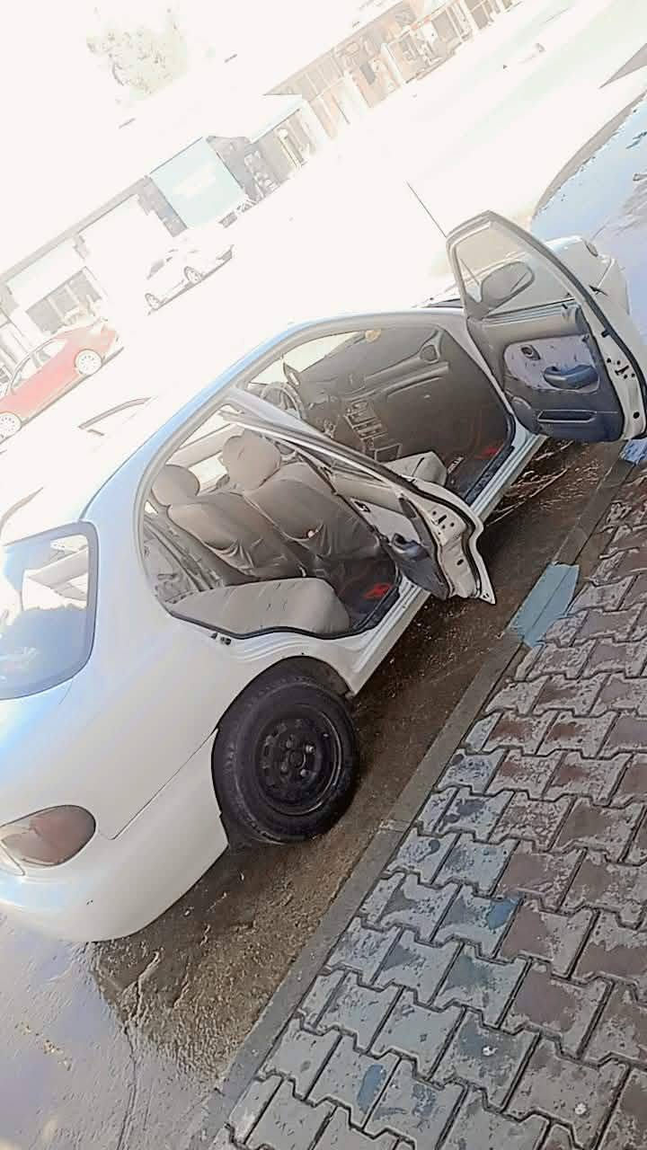 سلام عليكم سيارة اكسنت موديل١٩٩٤ رقم بغد بسمنة تحويل مباشر اهنا تحول كير محرك صدر تخم تايركلة بشرط سيارة خيرمن الله جاهزه من كلشي مال بيت السعر٣٩مكان سيارة تكريت الزهور ***********اتصل وتدلل
