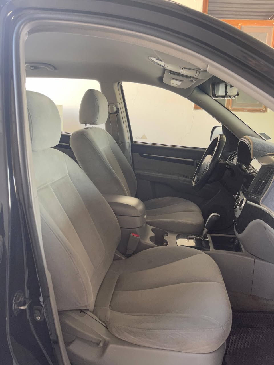 السلام عليكم سنتافي 2008 رقم بغداد بأسمنة السيارة جديدة جاهزة من كلشي بيهة بس باب مبدل ابلاد بدون صبغ بدون ضربة مكينة وكير حدادية كلها تمام السعر 125 وبيهة مجال العنوان ديالى بعقوبة قرية العثمانية خلف الصناعة الثالثة ***********
