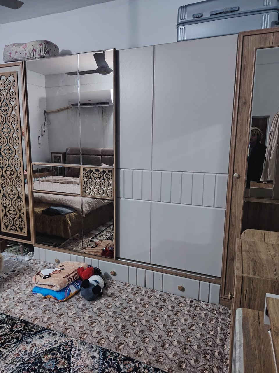 السلام عليكم غرفه تركيه مودرن للبيع نضيفه جدآ السعر مليون وربع بيه مجال الشد والنقل مجاني مع صيانه مجانيه لمدة سنه اتصال على رقم ***********
