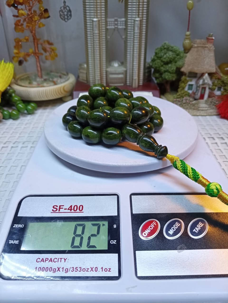 السلام عليكم
عروض رمضان 
مسباح سندلوس قديم بيض حمام طحلبي أو عگروگي جراخة اسطه كركوشه خليجي قطعه خامه وفخامه شرط صلابه وطكه وملمس ناعم واجمل من الصور
الوزن 82 غم القياس 14 * 17 العدد 33 خرزه 
السعر 25 الف شامل التوصيل السعر قطعي لطفا


**إذا كنت صاحب هذا الإعلان وتريد حذفه لأي سبب، رجاءا أرسل رسالة إلى الدعم الفني**