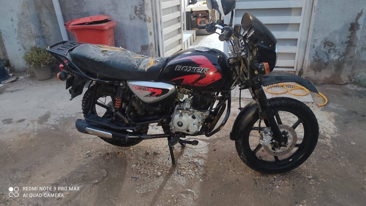 السلام عليكم دراجه بوكسر للبيع فقط الدراجه كامله ونظيفه انضف من الصور مكينه ما مفتوحه وعل فحص كلشي بيهه علئ وضع البلاد موديل 2021 السعر مليون و450 وبيهه مجال


**إذا كنت صاحب هذا الإعلان وتريد حذفه لأي سبب، رجاءا أرسل رسالة إلى الدعم الفني**