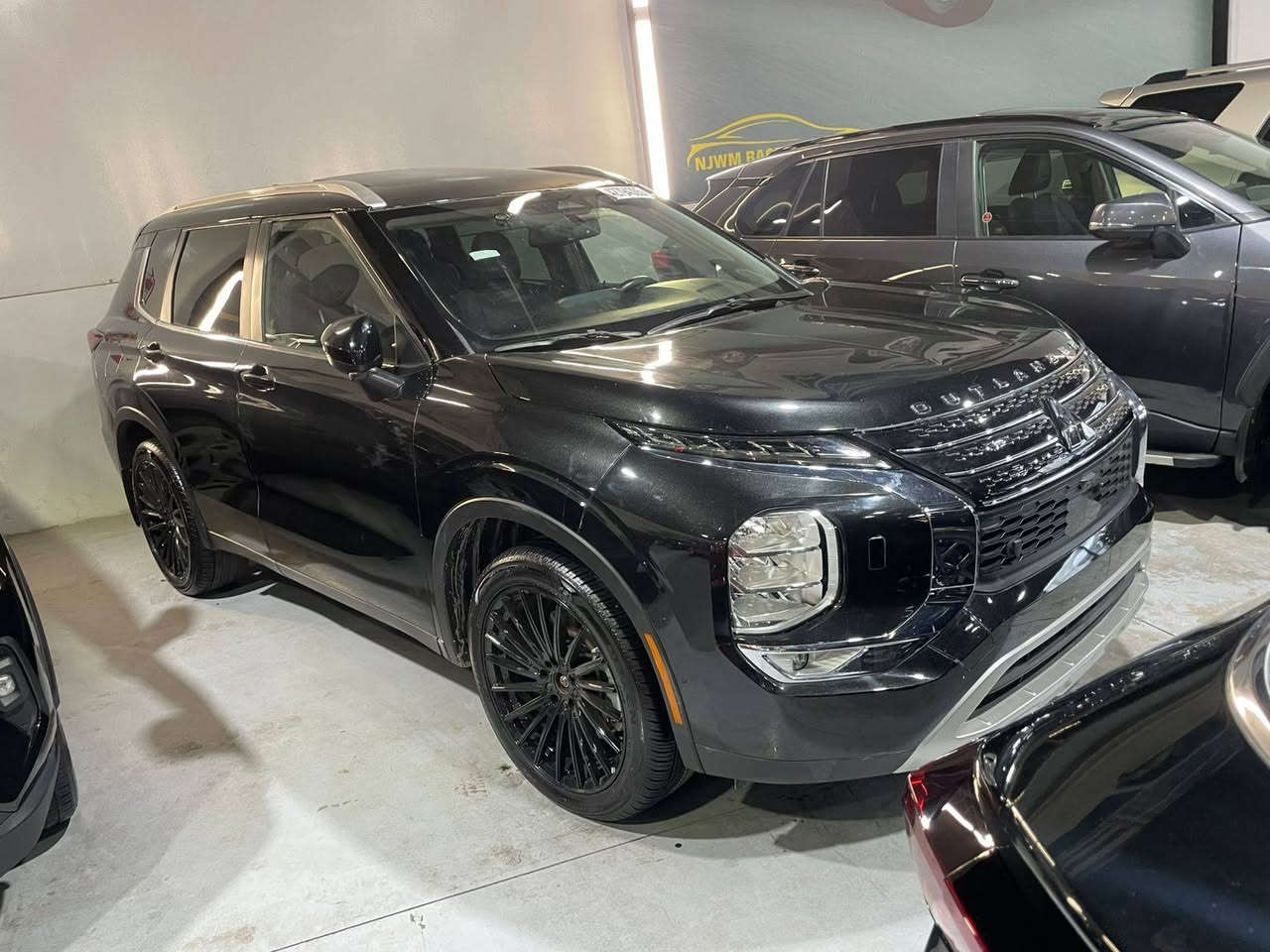 𝐌𝐈𝐓𝐒𝐔𝐁𝐈𝐒𝐇𝐈
𝐎𝐔𝐓𝐋𝐀𝐍𝐃𝐄𝐑 2023

ميتسوبيشي اوتلاندر

 موديل :     SEL۲۰۲۳

    7 راكب

السعر189$ مجال

عداد  المسافة ۱۰ میل فقط

حجم المحرك : 2.5L ( 4,سلندر

سعر ....     ۱٨۹ ورقە مجال

مکان/ اربیل  . شارع 100م

معرض نجوم البصرە🔶

۰۷٥۰۱۳٥٥۹۳٥

( نصف جاملخ صبغ بدون دواخل . بجم کبس)

 مواصفات  

SEL

دةبل اكسل (𝐀𝐖𝐃) 

 بصمة ابواب 

دبڵ   بانوراما 🔴

بصمة تشغيل 

شاشة دشبول ديجيتال

كاميرا °360

‏‎كاميرا امامي

كاميرا جانبي

كاميرا خلفي

هاند بريك بصمة

اوتو ستارات (𝐀𝐔𝐓𝐎 𝐒𝐓𝐀𝐑𝐓)

اوتو ستوب (𝐀𝐔𝐓𝐎  𝐒𝐓𝐎𝐏)

رادار امامي (تحديد مسار)

رادار جانبي  (نقاط عمياء)

رادار خلفي (التحذير من الاصطدام)

حساسات امامي

حساسات جانبي 

حساسات خلفي 

إشارات بلمري 

مري شفط

نظام (𝐎𝐅𝐅-𝐑𝐎𝐀𝐃)

نظام (𝐒𝐇𝐎𝐖)

نظام (𝐀𝐔𝐓𝐎)

نظام 

(𝐄𝐂𝐎)

نظام (𝐍𝐎𝐑𝐌𝐀𝐋)

نظام (𝐒𝐏𝐎𝐑𝐓)

كشنات جلد شامو 

كشن السايق كهربائي

كشنات هیتر

تحكم استيرن 

تبريد لمس 

تبريد مركزي قطعتين

صندوق شفط كهربائي 

لايتات (𝐋𝐄𝐃) 

عدسة زينون 

بكلايتات (𝐋𝐄𝐃)

ويل 20

بعد هوايه مواصفات 

 رقم الشاصي مرفق مع صور

‏‎تفاصيل اكثر الاتصال علی ارقام التاليه  

۰۷٥۰۱۳٥٥۹۳٥واتس اب

۰۷۷۰۱۳٤۳٤٥٦

(مكان السياره اربیل ...شارع 100م ..معرض نجوم البصرە)

‏
