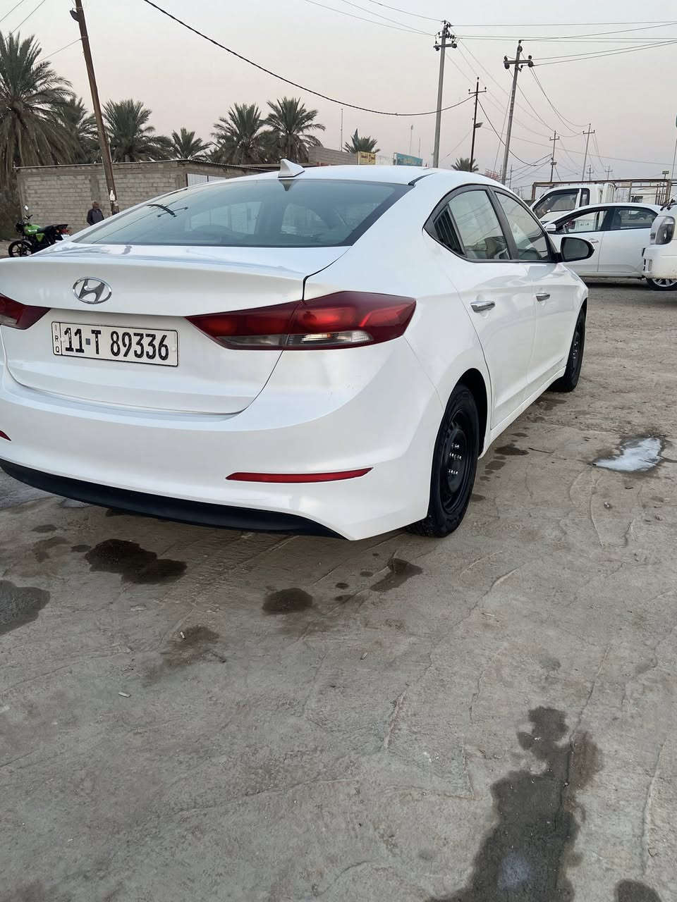 السلام عليكم
النترا 2017 أمريكي

رقم بغداد بسمي تحويل ثاني يوم

مصبوغه عام اثر تجيه خفيفه

تجيه ع تراب يعني والصور موجوده 

الأبواب ليبل واحد طخه ما بيهن 

واردها جاملغ خلفي والبدنه 

قطعتين تبديل جاملغ وبنيد 

 محرك دوش  2000

مفتوح لا تبخير ولا تنقيص 

گير ادامه كامله 

صدر جديد

السياره نضيفه وجاهزة 

السعر 110 

بغداد الجديدة 

استفسار اكثر

***********
