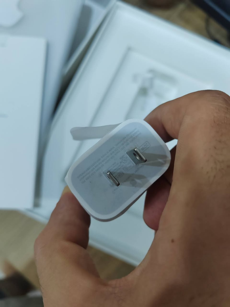 ايباد  9  مستخدم شي قليل بعده لوك جديد كامل ملحقات الاصليه
مكاني بغداد شعب   للستفسار ***********   
قفله 275 بدون عمله
