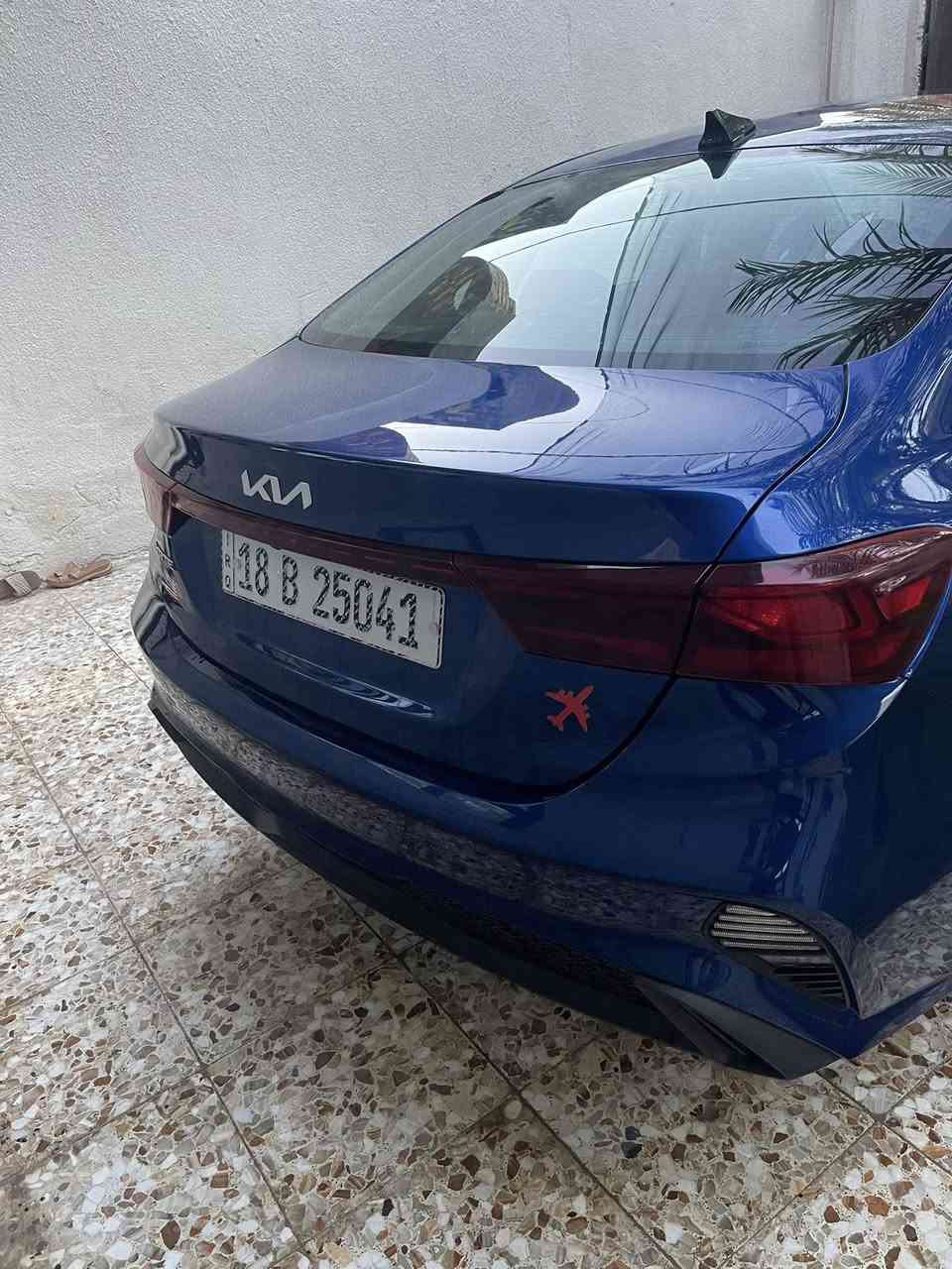سلام عليكم ‏
كيا فورتي 2024 وارد امريكي 🇺🇸 ضرر البنيد جاملغ الايمن راجع ع بارد وخشم البنيد بي صبغ 

محرك كير كلشي كفاله عدا الحادث المذكور☝️

(( ابيع على الفحص وين يعجبك افحص 👍))

رقم (بابل ) جديد هزه فحص سنويه جديده

السياره بحالة زيرو ماشيه (24 الف كيلو )

محرك 2000 Doch دوش

رادارات جانبيه تحديد النقطه العمياء ⚠️

رادار خلفي تنبيه عند الرجوع‼️

رادار امامي ❗️❌

تحديد مسار/ سياقه ذاتيه 

اوتو بريك /توقف ذاتي عند الاقتراب ⛔️

اشاره بل مرايه 💡

كامره دوراه 📷

شاشه كبيره تدعم 📲Android Auto/car play

خرائط Gps 📌

فول تحكمات ستيرن 

3 انظمة قياده Sport/Normal/Smart

كروز مثبت سرعه 

ويل كب كروم 

حساس اطارات 

شاشة ظبط واعطال بل دشبول 

منافذ Usp/ Aux/ 12V

4 دسك/ مانع انزلاق/Abs

السياره جديده وجاهزه بدون اي نقص السعر146وبيه مجال قليل لشراي . للأتصال هذا رقمي ***********

— في ‏‏‎Hillah‎‏‏.
