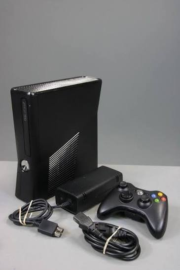 عندي اكس بوكس360 ئه وروپي
نصافه 100
ثنين هيده ويا 
250هارد 
150العاب بي 
جهاز نضيف مامفتوح بشرط. ضمان سعر125
مكان كركوك 
***********
***********
