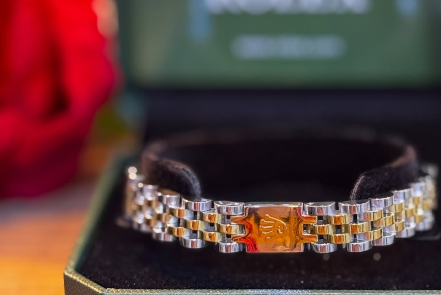 سوار رجالي أنيق ✨
تصميم كلاسيكي بلمسة فخامة
مناسب للإهداء والاستخدام اليومي
سعر القطعة 15 الف 🤍
متوفر حالياً
📩 للطلب دايركت

#سوار_رجالي
#اكسسوارات_رجالية
#هدايا_رجالية
#ستايل_رجالي
#FamilyStor


**إذا كنت صاحب هذا الإعلان وتريد حذفه لأي سبب، رجاءا أرسل رسالة إلى الدعم الفني**