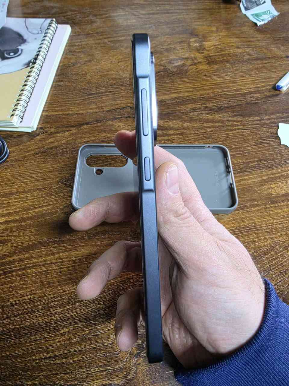 سامسونك A36  جديد غير مستخدم 
ذاكرة 256 والعشوائية 8 
سعر جديد 385 الف ابيعلك ب290 الف
عنوان بغداد الاعلام 
***********
ويا كفر ولزكة جامة يعني ميحتاج تشتريله
