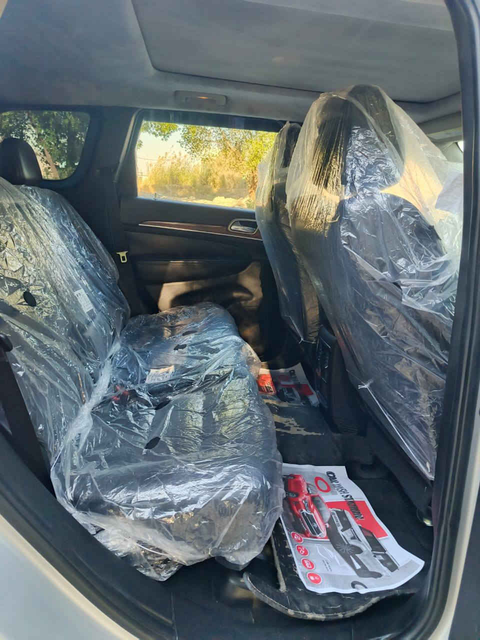 يا اللهُ سلام عليكم سياره نوع جيب لاريدو موديل 2012خليجي فول مواصفات واحد عله واحد  بنرامه بصمه شاشه كامره حساسات امامي خلفي تحكم ستيرن جهتين شاير مري تحكم مري مري شفط كشنات كهرباي جلد تبريد تدفه كشنات ستيرن هيتر كهرباي زراك لايت ترحب تشغيل عن بعد تشغيل بصمه جنطه كهرباي شفط تبريد قطعتين بيبان بصمه ترحيب لد مانع نزلاق مثبا سرعه عدسات كشاف زنون مكينه حجم 6ستندر 3600كفاله كير مكينه حداديه تخم تاير تبريد تدفاه كفاله السعر 178 رقم الهاتف ***********
