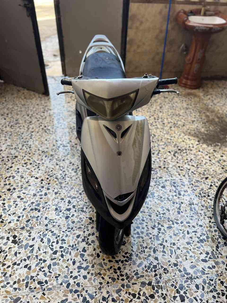 سلام عليكم ماكس ١٤٠ للبيع
دراجة نضيفه وجاهزه سلف هندر كهربائيات كامله 
سعر 300الف وبيه مجال مكاني بغداد الشعله

‪0774 176 4127‬
