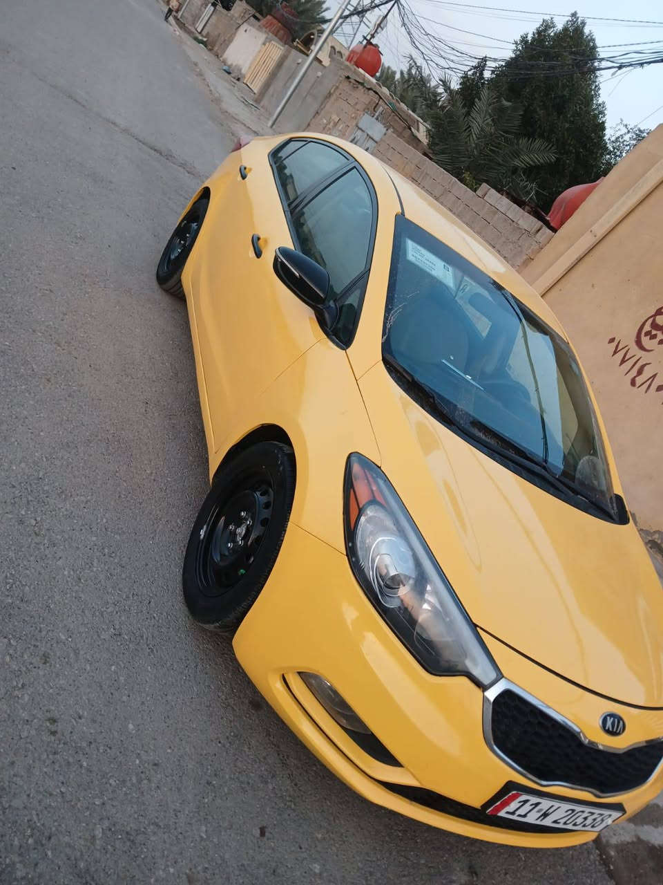 سلام عليكم سياره فورتي موديل 2014 سياره كفاله عامه من علي بنيد سرقه تخم تاير صدر جديد شاشه ايباد سياره مدوشمه كامله رقم بغداد انجليزي العنوان بغداد جسر ديالى ورقم الهاتف يعرف السعر يدق على رقم الهاتف ***********
