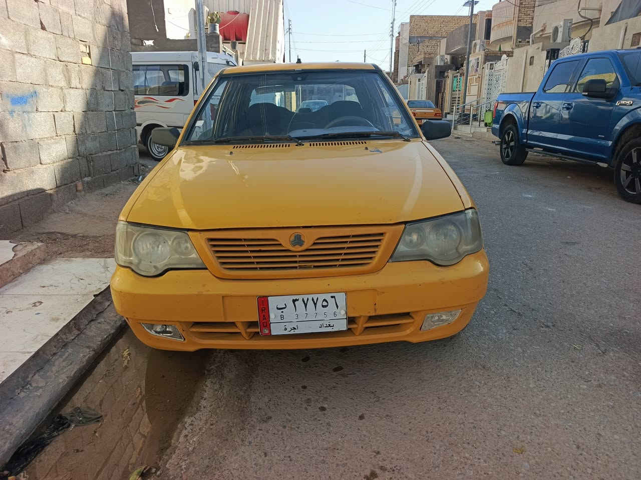 السلام عليكم سايبا لبيع او مراوس  مع الفرق بحدث موديل 11 مكينه كير حداده كفاله كهربائيات كلها شغاله تبريد بس عوزه غاز شغال كلشي ما بيه براكيت نظيف رقم بغداد سنويه نافذة قبل شهرين راعي. موجود بغداد تحويل مباشر هيئه ع مشتري غرامات ما عليهاالسعر/17ورقه وبيها مجال اتصل *********** مكانها ميسان العمارة مغربه
