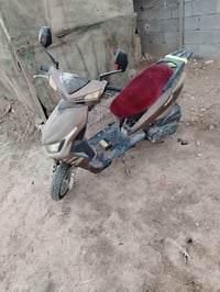 ذبانه سكنس • صيني • دراجة كهربائية