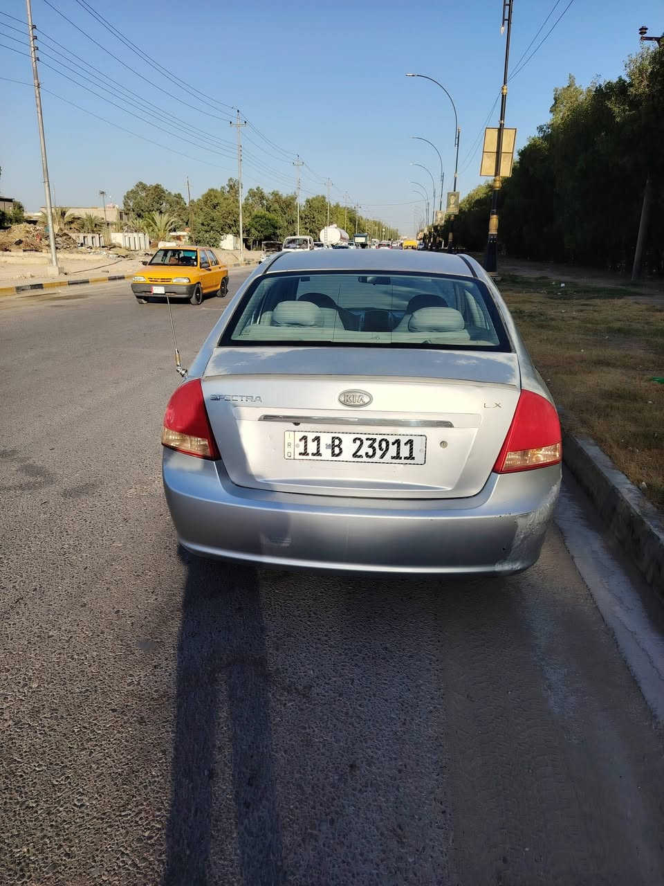 سبكترا موديل 2007 مكينه 2000 بيه جاملع خلفي ايسر قطعه تبديل ومصبوغه حزام جمالية وبيه طخه بلبنيد وشويه جراد  بدون دواخل كير ومكينه مكفولات بدون لغود سياره نضيفه وجاهزه و  بيه شاشه 78 وبيه مجال مكاني كربلاء  ***********
