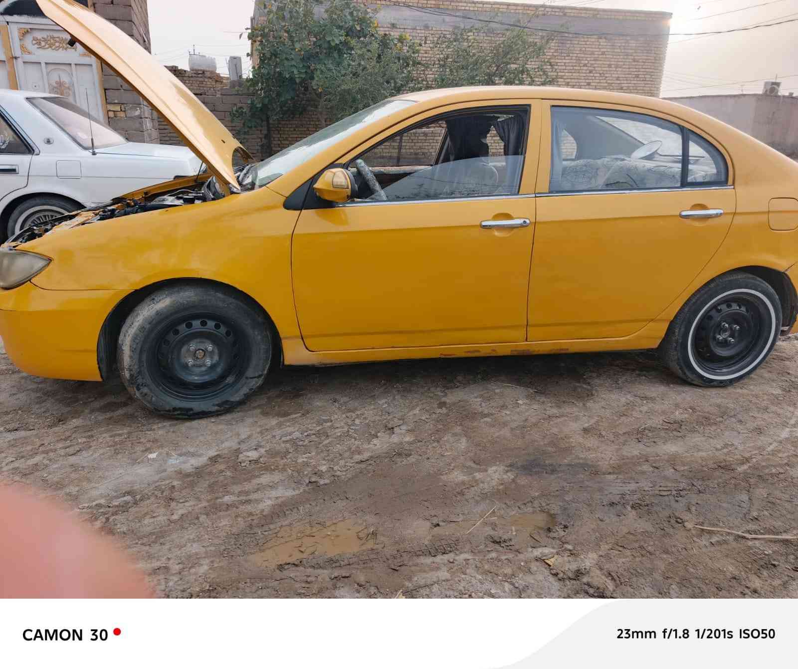 السلام عليكم ورحمة الله وبركاته سياره ليفان620 موديل 2011مكينه كير بيكاشو تبريد وي السويج دوشمه جديد لايت زنون مصغره هيئة وغرامات رقم ذي قار وسنويه 2029 المكينه بيه خيط بخار السعر خاص ***********
