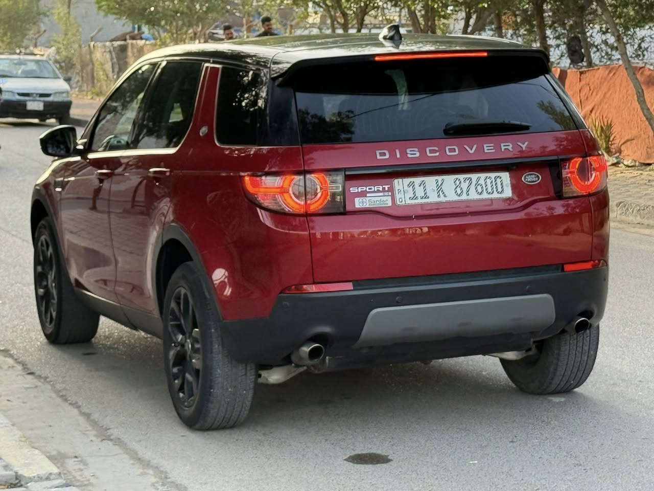 للبيع – خليجي لاند روفر ديسكفري سبورت 2016 (HSE فل كامل) 

* الموديل:2017 استخدام شخصي ونظيف جدًا

* المشي: 90,000 كم فقط

* المواصفات: HSE أعلى فئة (رفاهية كاملة)

* اللون: احمر ماروني   

* المنشأ: خليجي – من الشركة مباشرة وباسمي

* الحالة: بدون صبغ و بدون ضربات 

* القطع : تايرات جديدة و باتري جديد  

السيارة بحالة ممتازة، جاهزة للفحص والقيادة بدون أي مصاريف، تجمع بين الفخامة، القوة، والاعتمادية المعروفة عن لاند روفر.

 للاستفسار الجاد فقط ***********

سعر البيع 164 $ و مكاني بغداد
