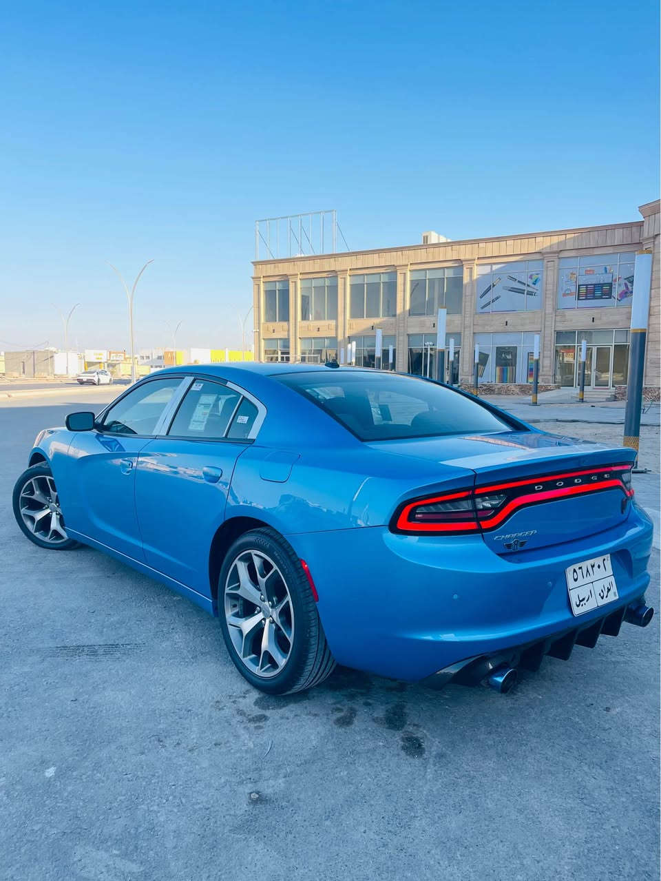 سلام عليكم 
للبيع أو مراوس حسب القناعه 
جارجر 2019 كندي وكاله ليث العبيدي 
داخله زيرو ماشيه حاليا 47 اصل رقم اربيل
مكفوله ضربه وصبغ وبارد حتى الدعاميات 
استخدام شخصي جاهزه تخم تاير حداديه مابيه كل نقص كلوب ممشتغل بلعينه نص مواصفات تشغيل عن بعد شفتات ستيرا وكشنات حضن وحساسات وبقيه مواصفات الجارجر معروفه محرك 3600 مكاني البصره الجبيله
للاستفسار 
*********** البصرة, العراق
