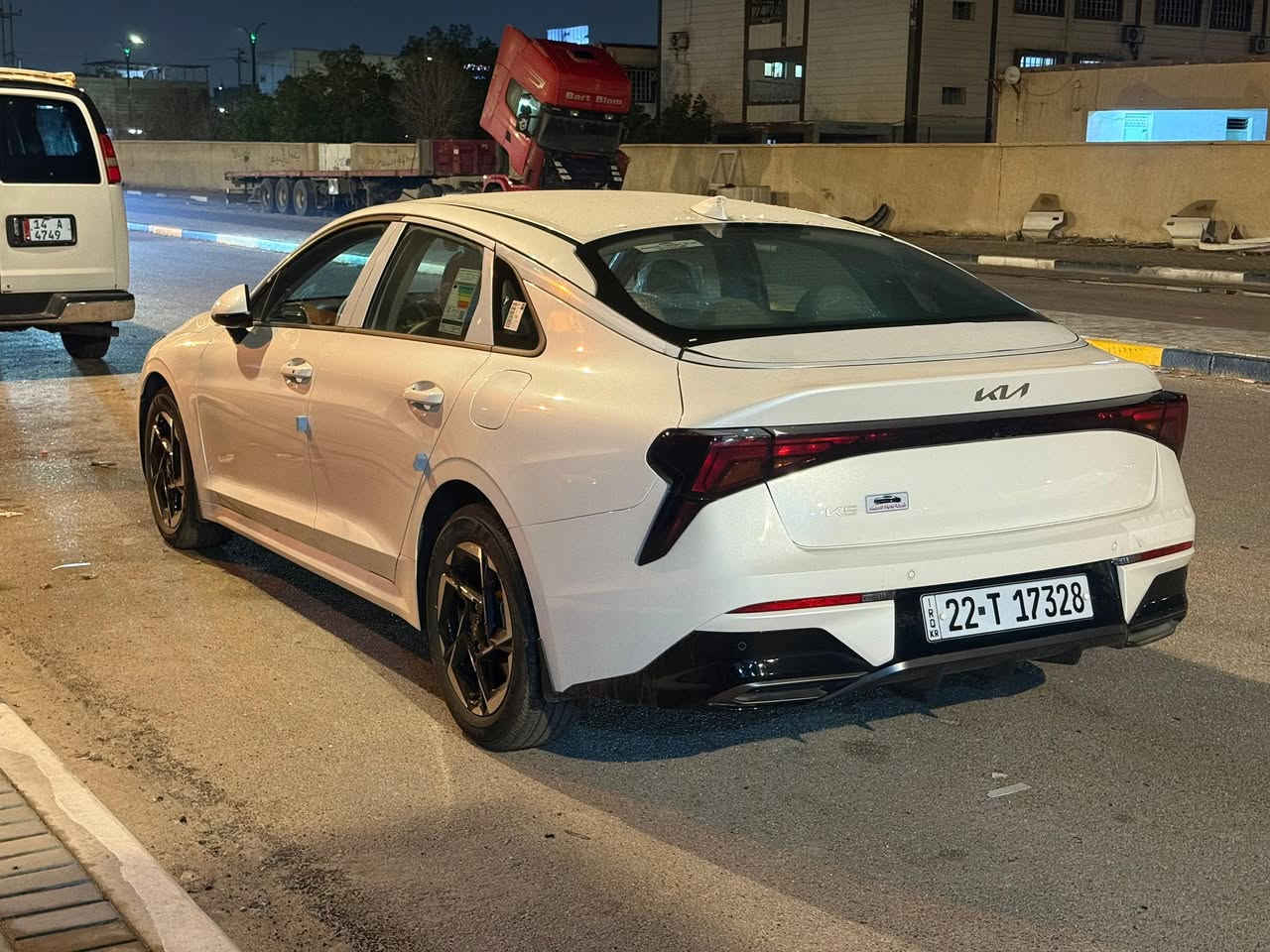 سلام عليكم سياره كيه فايف 2026وكاله مجانيه خليجيه ماشيه 5الاف السعر 237وبيهه مجال انه مكلف بل نشر بكان  البصره دور الشرطه***********
