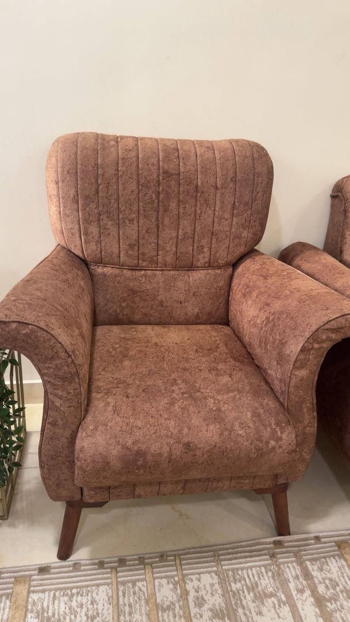 تخم قنفات عشر مقاعد جديد كولش حننتقل لمكان اصغر وميكفي اخذه السعر 700الف العنوان بغداد شارع المطار قرب عباس ابن فرناس مجمع داماك


**إذا كنت صاحب هذا الإعلان وتريد حذفه لأي سبب، رجاءا أرسل رسالة إلى الدعم الفني**