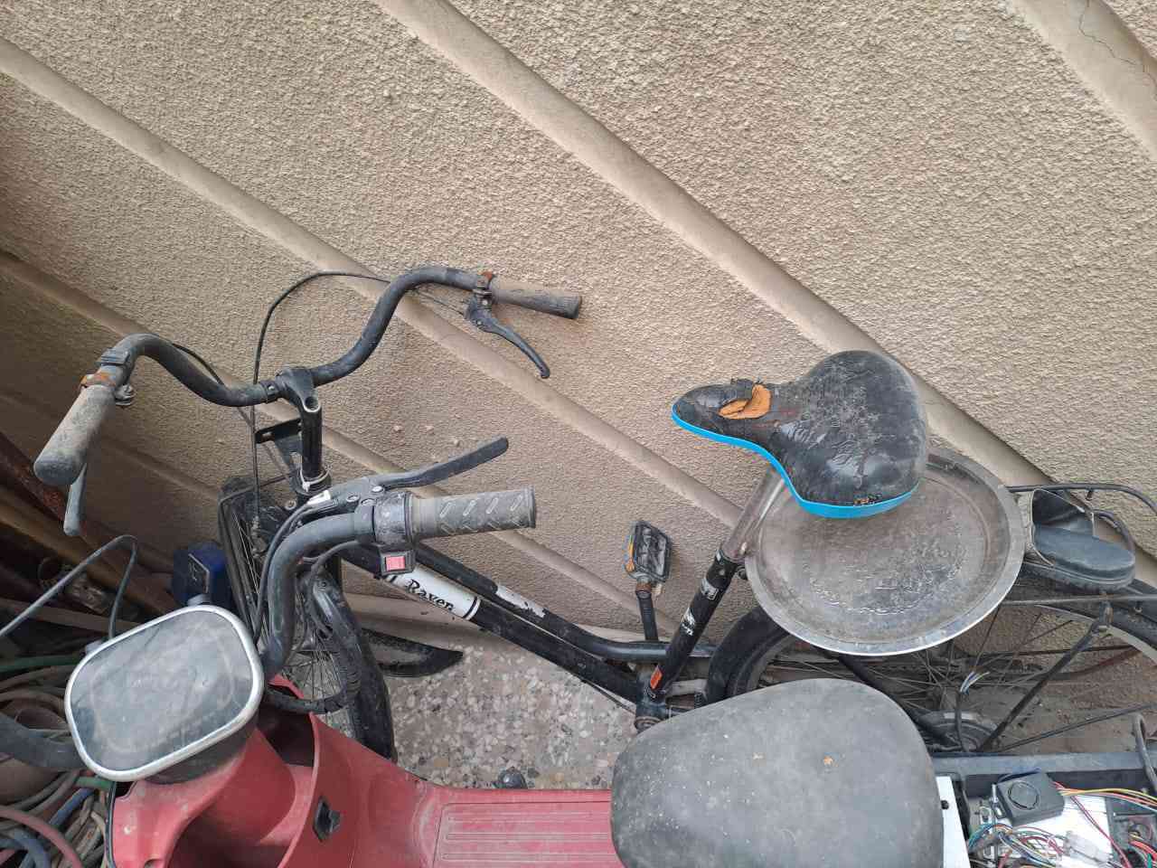 السلام عليكم دراجه شحن جديده  شغاله على فحص بس انتركت وبسعر مناسب مع بايسكلات اسعار قيم وخذ للتواصل واتساب 
***********
