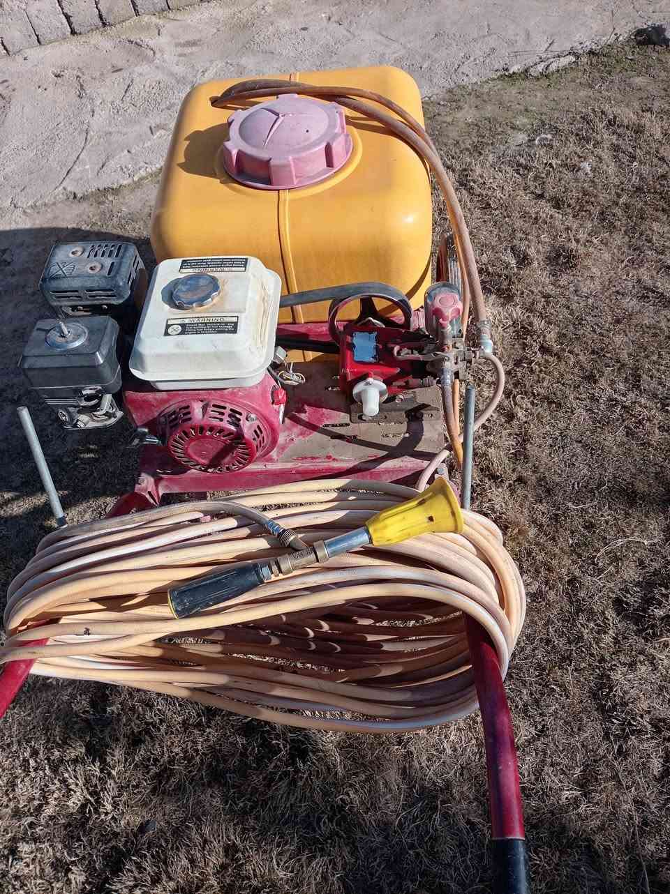 هولدر للبيع شغال جاهز السعر 175 الف وبيه مجال للطيبن وباقي التفاصيل اتصل ***********
