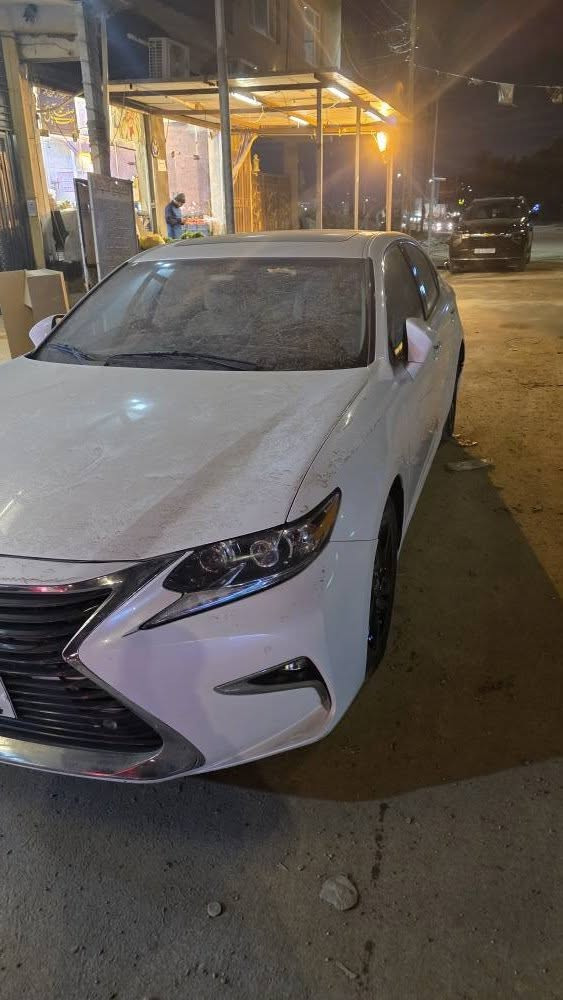 لكزز es250.  2.5 l  2015
 خليجي
فول مواصفات مري شفط مري قلاب تحكم جهتين ٣ مود درايف كشنات فول اوتو
ستيرن كهرباء مثبت سرعه كلشي بيهه
كشنات ميموري
برده
فتحه
فول اوتو
معروفه مواصفات اللكزز

حجم الافلون 
خليجيه السياره بيهه صبغ جاملغ خلفي وقبق جنطه هم بي صبغ
بيهه رصعه بالبنيد ممعدله ولا مبينه اصلا وبارد علكد اصبع بالباب الايمن هم ممبين  
 
الباقي كفاله محرك كير حداديه تبريد ثلج دهن جديد تايرات جدد
بيهه بعد ويل كب بلادي مالتهه هذا شاده للنعومه
السياره عارضهه ١٩٠$
وبيهه مجال
مكاني ديوانيه 
*********** ديوانية, القادسية
