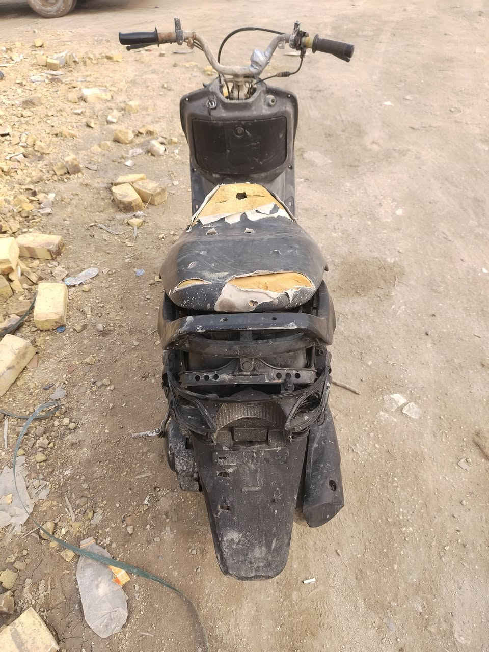 فراشه للبيع مكفوله كفاله عامه محرك مكفول المكان بابل حي الجزائر السعر 150 وبيه مجال الرقم ***********
