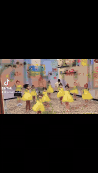 يُعلن نادي العدل الرياضي
وبإشراف الدكتورة آيات التميمي
عن إقامة تدريب باليه احترافي يترافق مع فعالية فنية استثنائية
حدث مختلف… مستوى أعلى… وطاقة ما تنوصف 🔥

تجربة تجمع بين
القوة ✦ الانضباط ✦ الأناقة
حركات مدروسة، أداء عالي، وحضور يفرض نفسه 🩰

في أجواء حماسية تشعل الشغف
ويصنع فيها الإبداع على أرض الواقع
داخل نادي العدل الرياضي

إذا كنت تبحث عن التميّز
وعن تدريب يرفع المستوى ويكسر المألوف
هذا هو الحدث اللي لازم تكون جزء منه 💣🔥 
_نادي العدل الرياضي
للاستفسار على هذا الرقم
***********
