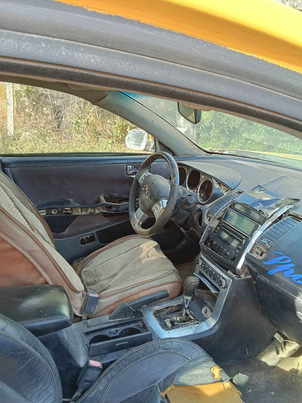 نيسان مكسيما 2007 سياره كير ومكيتا شغاله السياره السنويه ضايعه بس بيه واجهيه السياره كير وكينه كامري العنوان ديالى بعقوبه
السعر مليونين ونص 
***********
