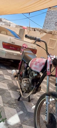 دراجه البيع مكينه متياز دراجه شله ومعدل ماناقصها شي شغل وطلع دراجه كلك...