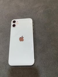 آيفون ١١ • ذاكرة ٦٤ • بطارية درجة أولى