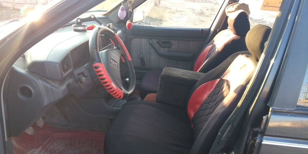 السلام عليكم بيجو 405فرنسي رقم دولي سنويه لل 2030 اني صاحبهه الشرعي 
سيارة كدام العين بدون صبغ ولا طخه محرك  وكيرــ باتري جديد  وايرمنيه كلهه شغاله تئدفئه شغاله  مسجل +اربع سماعات 

وترهم مراوس بفكترا هسب الاتفاق 

*********** للتواصل
