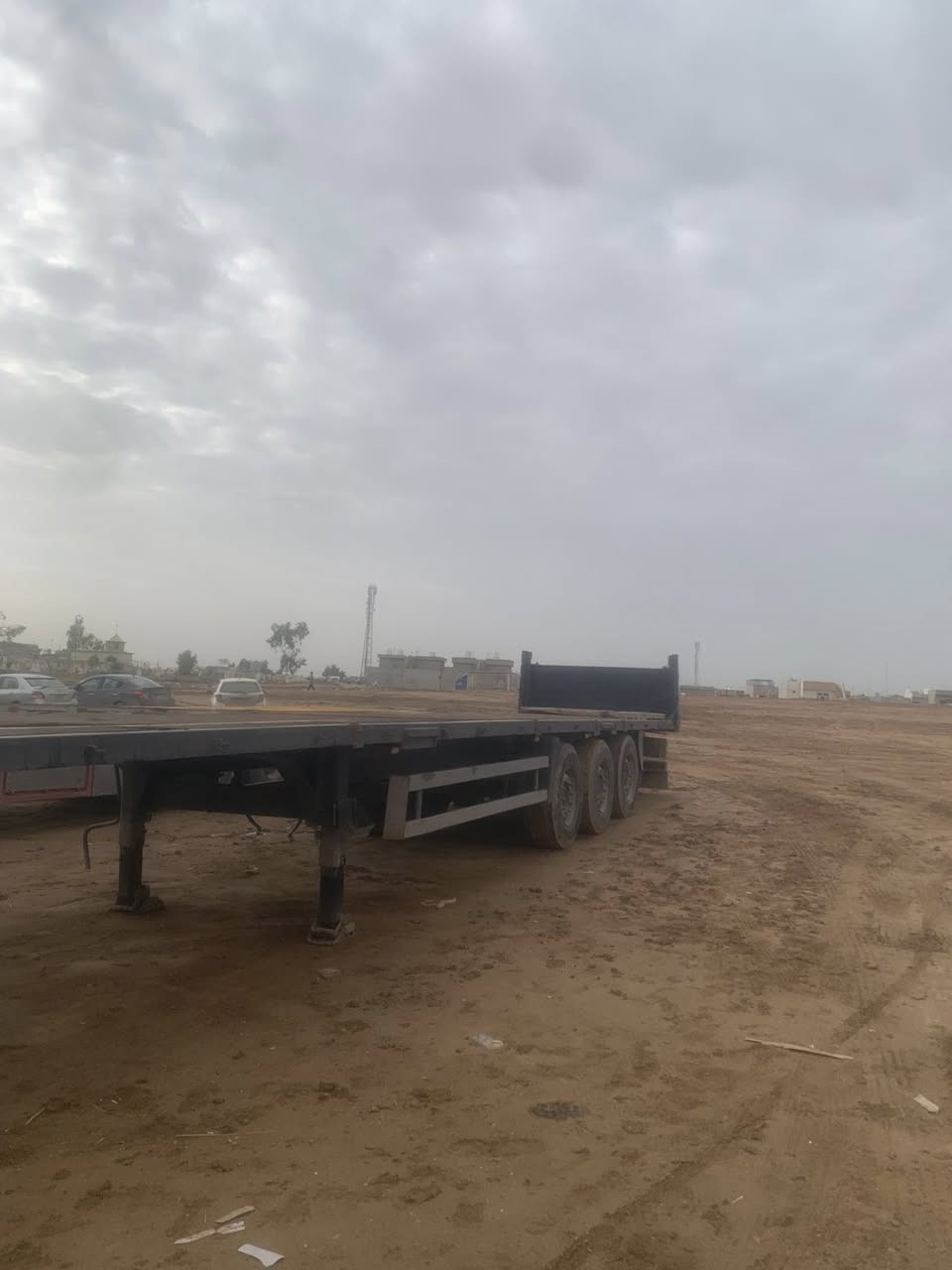 ئەم فلاتە حلوجەمان هەیە جوان خاوینە  بؤ فرؤشتنە سئ دنگیری تاک تایەیە تاخم تایەی نوییە جوان و جەئیزە بئ مەسروفە هەموو شتیکی  بەشەرتە سەفحەی  لەگەل دایە سعری  ئەم فلاتە 45 وەرەقە و معامەلەی تیدایە 
رەقەم تەلەفؤنی ساحیبی 
***********
عینوان هەولیر
