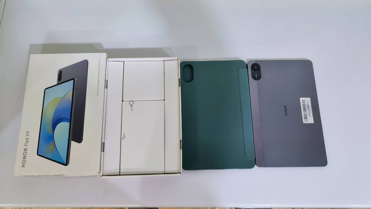 سلام عليكم أيباد هونر  X9ذاكرة 128رام4جهاز مواصفات روعة مستخدم اسبوع فقط سعر قفل لاتجين وتكليف بيش نهاية سعر قفل كل ملحقات  ويا  مكاني بغداد رقمي شراي يتصل ***********
