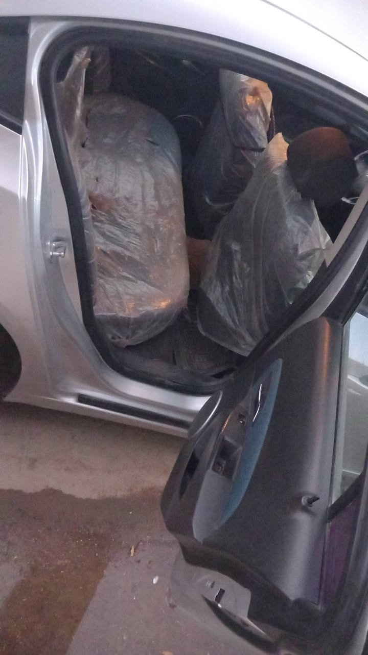 السلام عليكم ورحمة الله وبركاته جميعا شوفر ليت كروز 1800 للبيع 2012كير محرك تبريد كفاله السيارة 3قطع فقط بسمي السعر 70وبيها مجال العنوان بغداد الاعلام..***********
